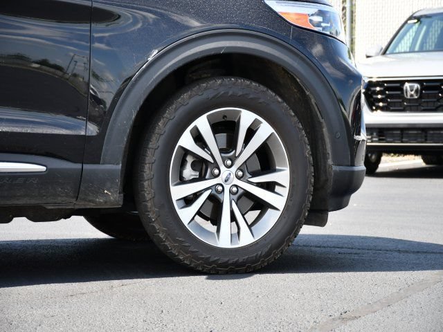 Used 2020 Ford Explorer Platinum w/ Premium Technology Package AWD/4WD image 9