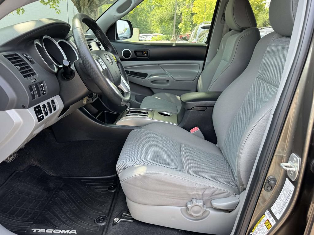 Used 2013 Toyota Tacoma 4x4 Double Cab w/ TRD Sport Pkg image 20