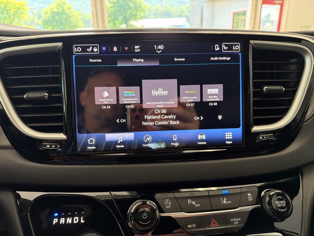 New 2027 Chrysler Pacifica LX FWD image 16