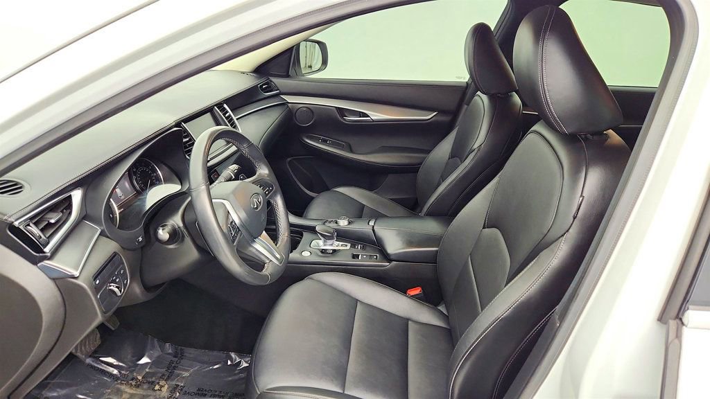 Used 2019 INFINITI QX50 Pure image 19