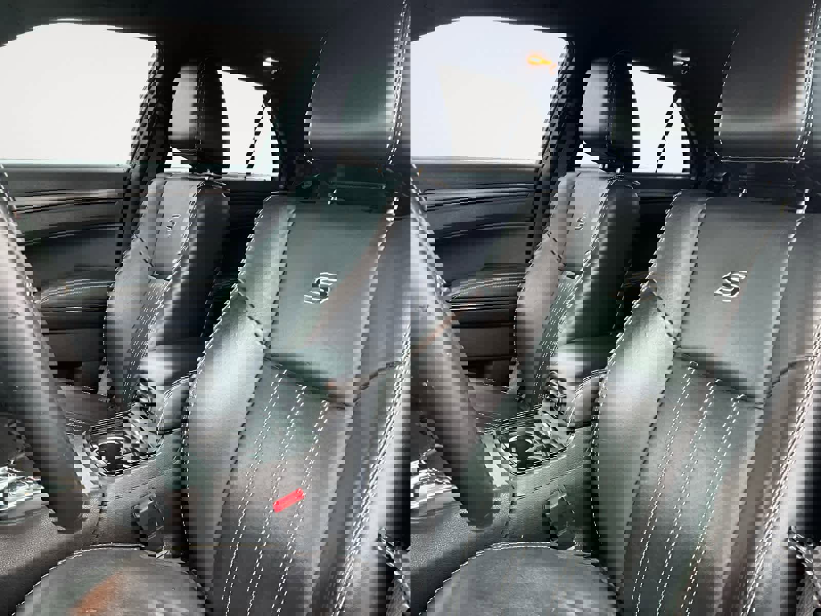 Used 2016 Chrysler 300 S image 10