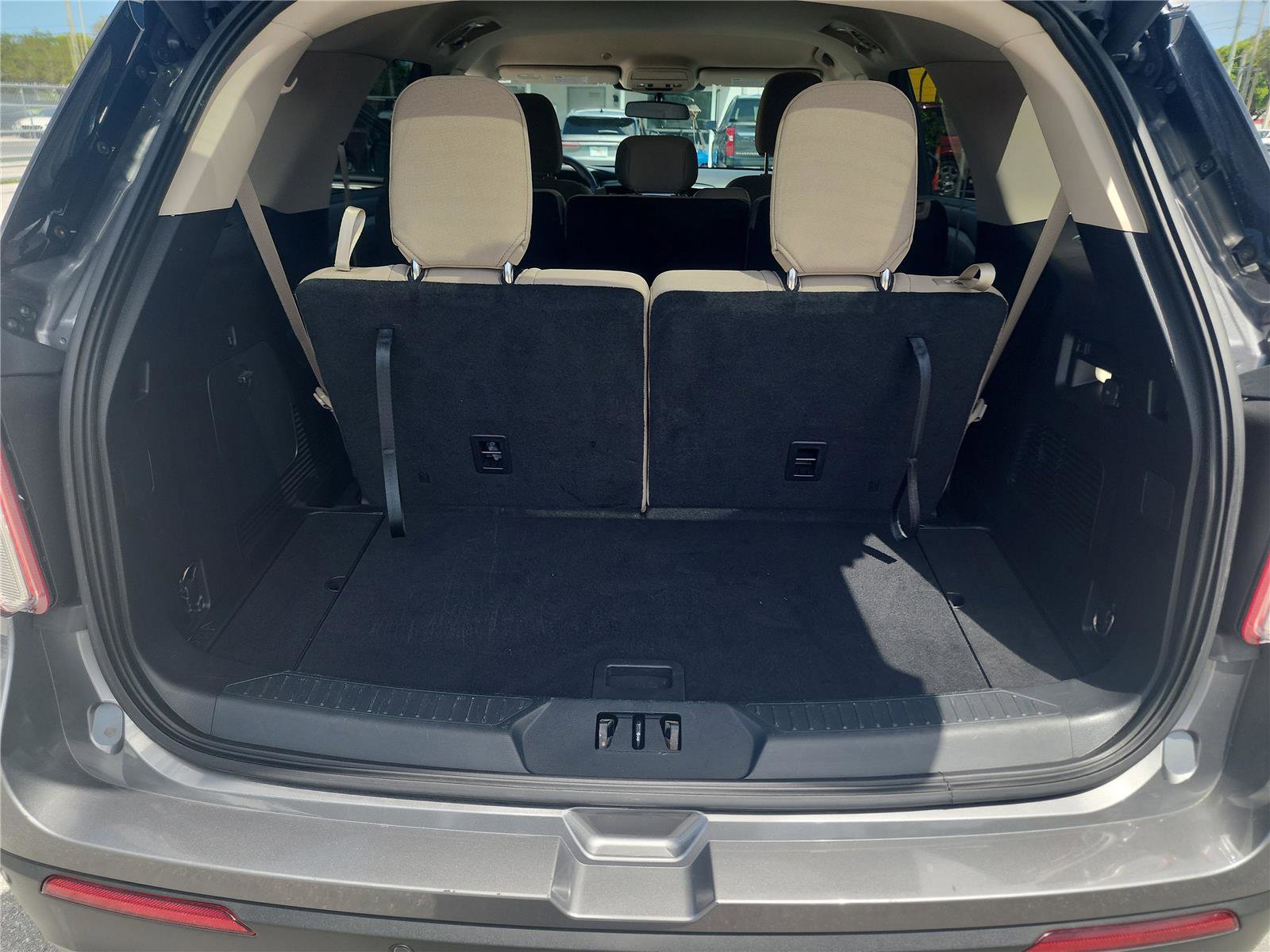 Certified 2021 Ford Explorer 2WD image 22