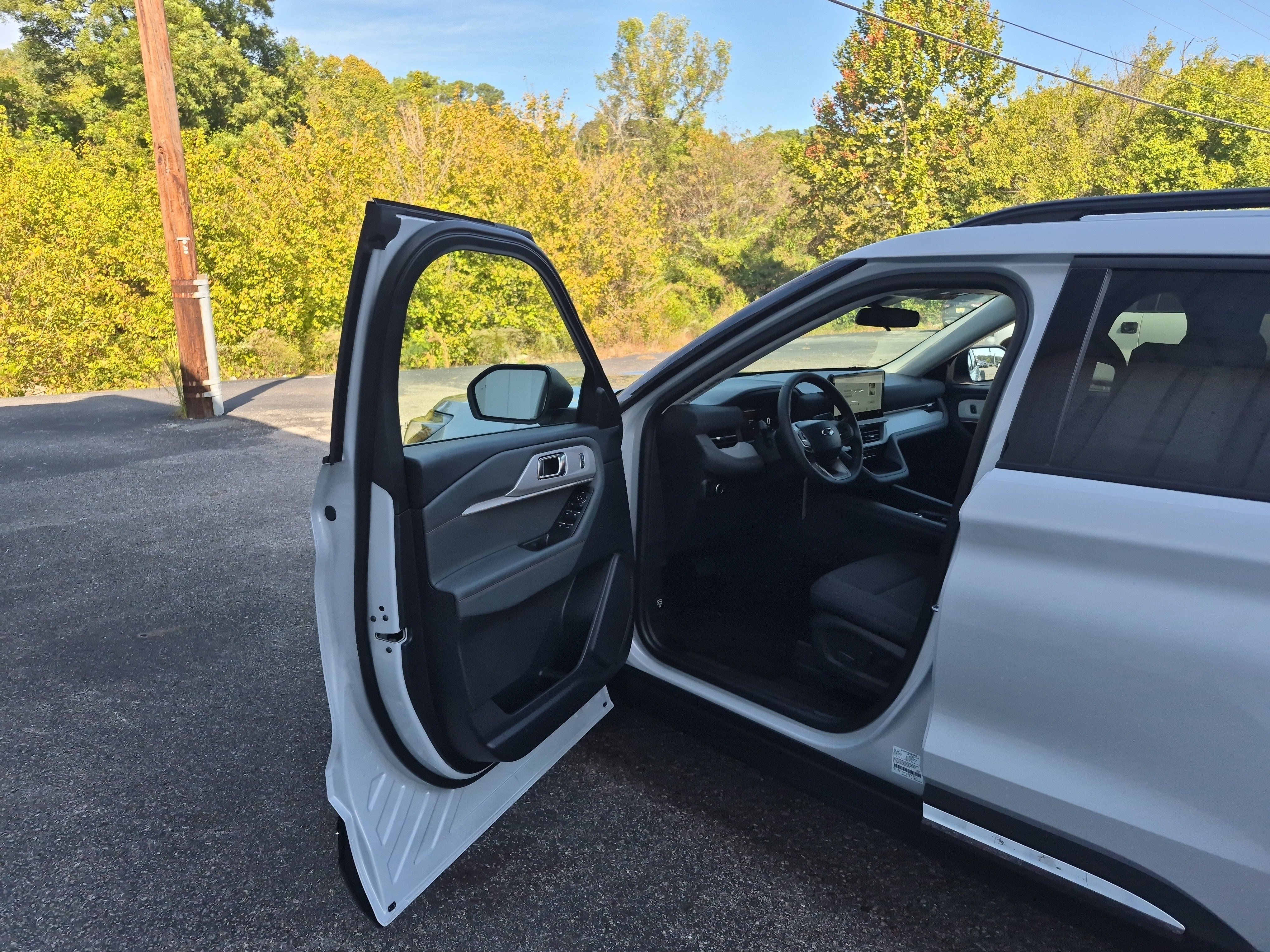 New 2025 Ford Explorer Active image 8