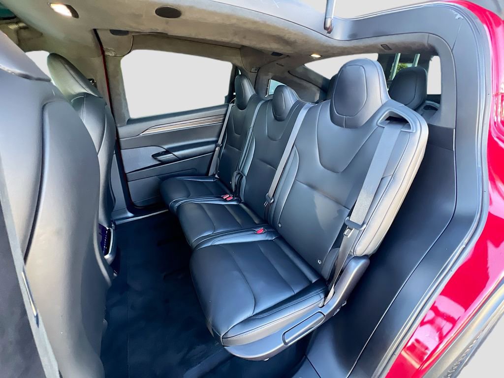 Used 2023 Tesla Model X image 23