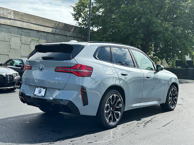 New 2026 BMW X3 xDrive30i w/ Premium Package AWD/4WD image 3