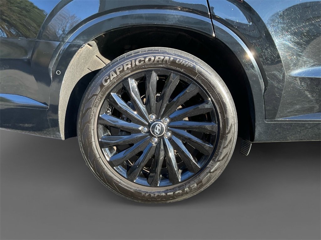 Used 2024 Hyundai Palisade Calligraphy image 15