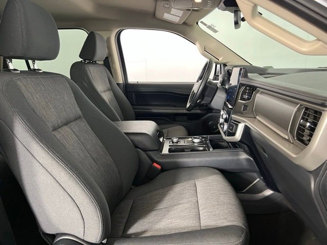 Used 2024 Ford Expedition XLT image 24