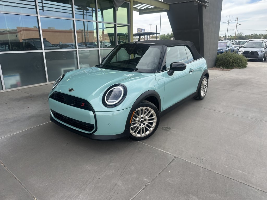 Used 2025 MINI Cooper S FWD image 1