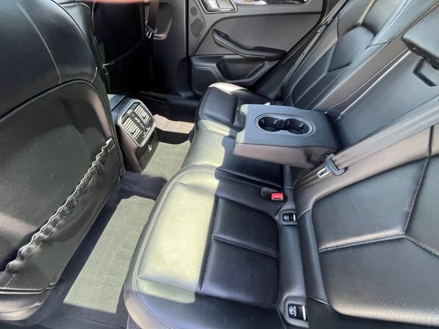 Used 2024 Porsche Macan AWD/4WD image 25