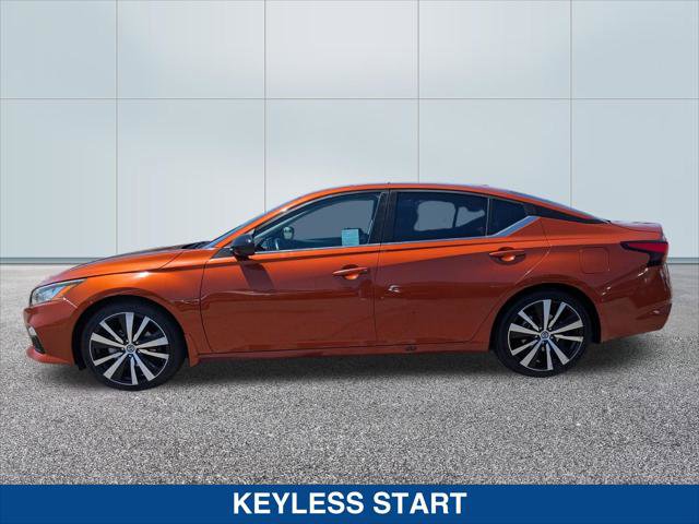Used 2020 Nissan Altima 2.5 SR FWD image 2