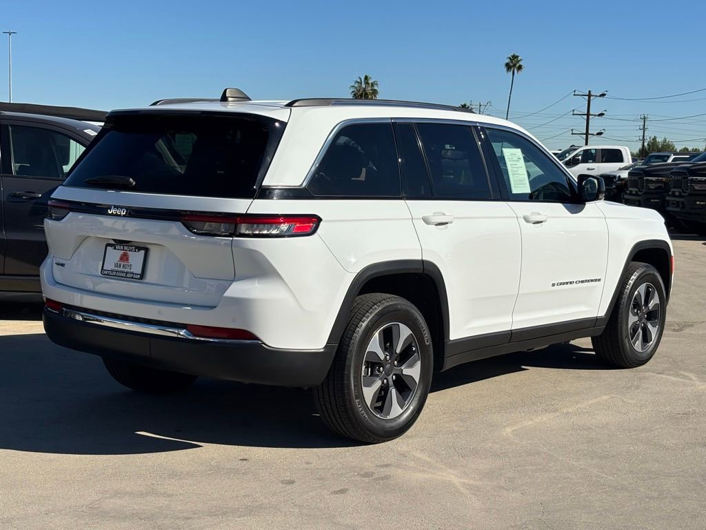 Used 2022 Jeep Grand Cherokee Limited 4xe image 4