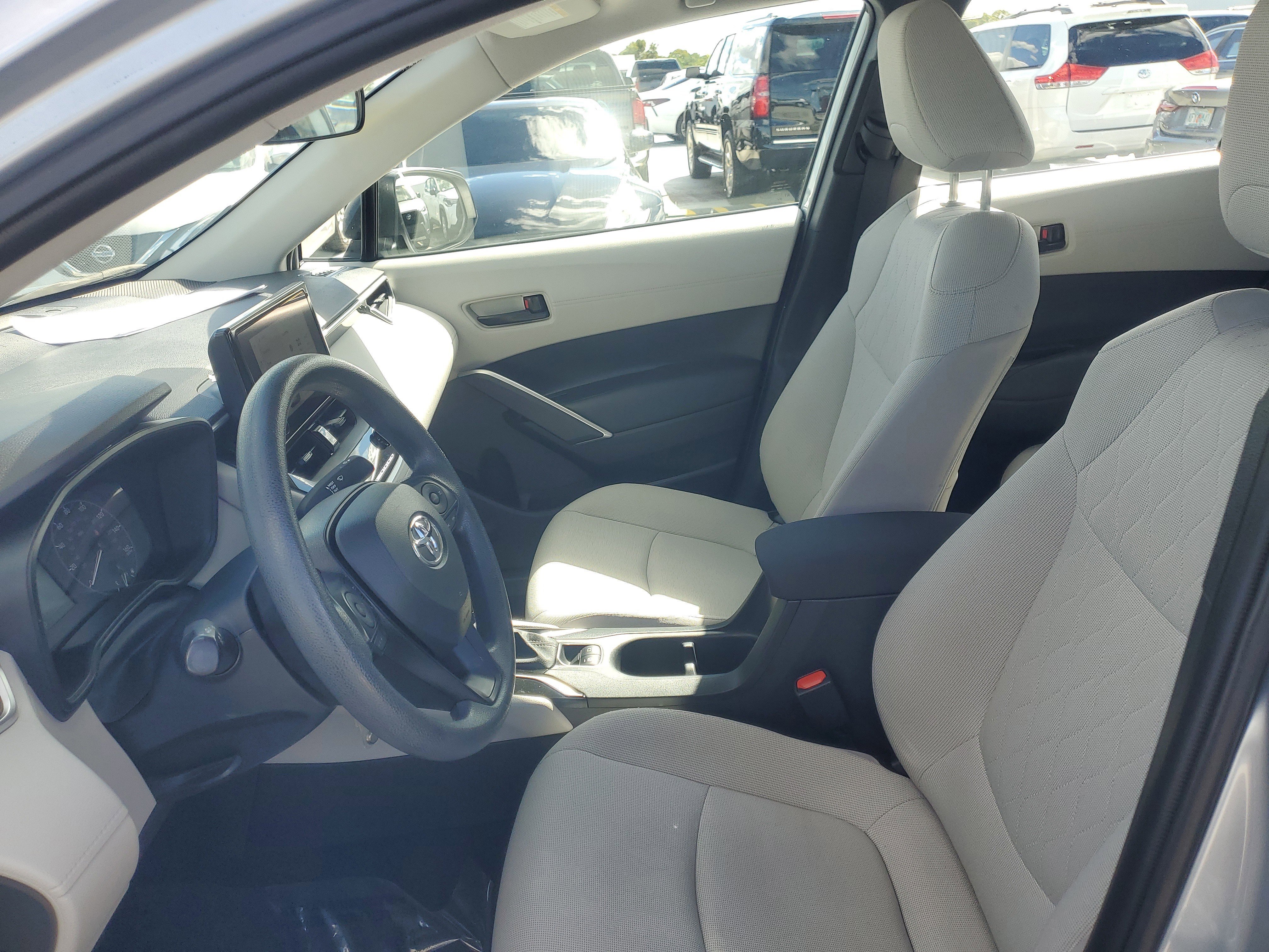 New 2023 Toyota Corolla Cross L image 15