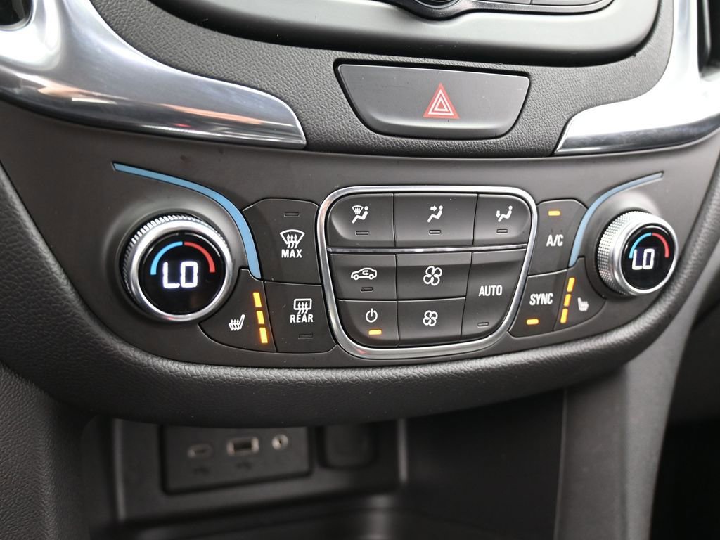 Used 2020 Chevrolet Equinox LT image 20