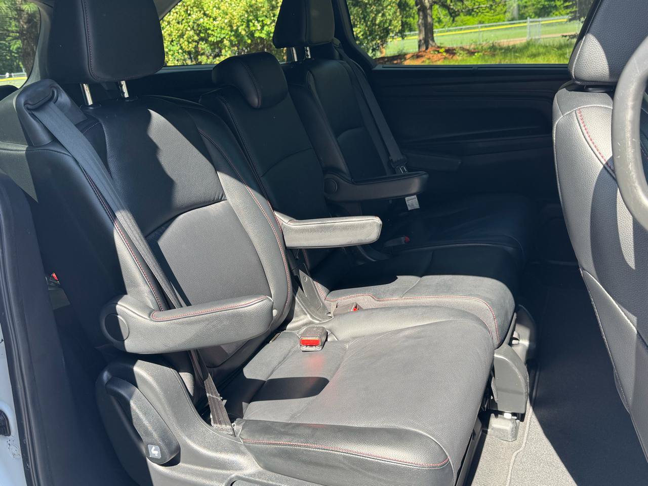Used 2025 Honda Odyssey Sport-L image 14