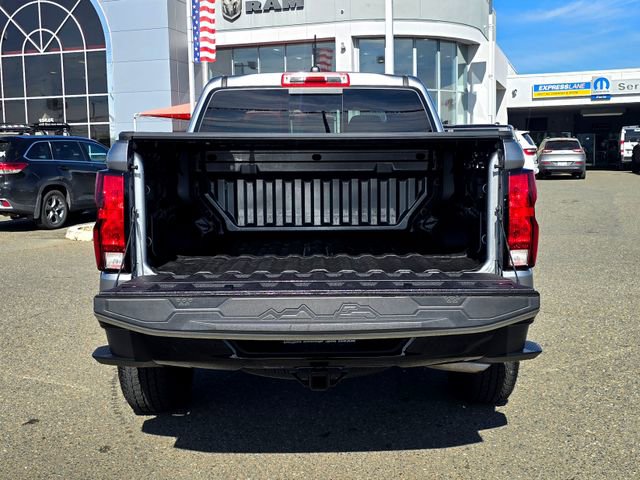 Used 2024 Chevrolet Colorado Trail Boss w/ Advanced Trailering Package image 6