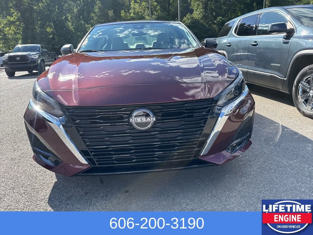 Used 2025 Nissan Altima 2.5 SV image 2