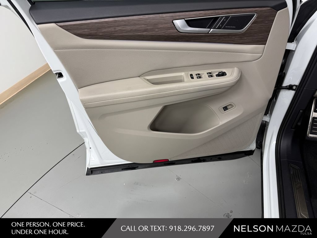 Used 2024 Volkswagen Atlas SEL Premium R-Line AWD/4WD image 19