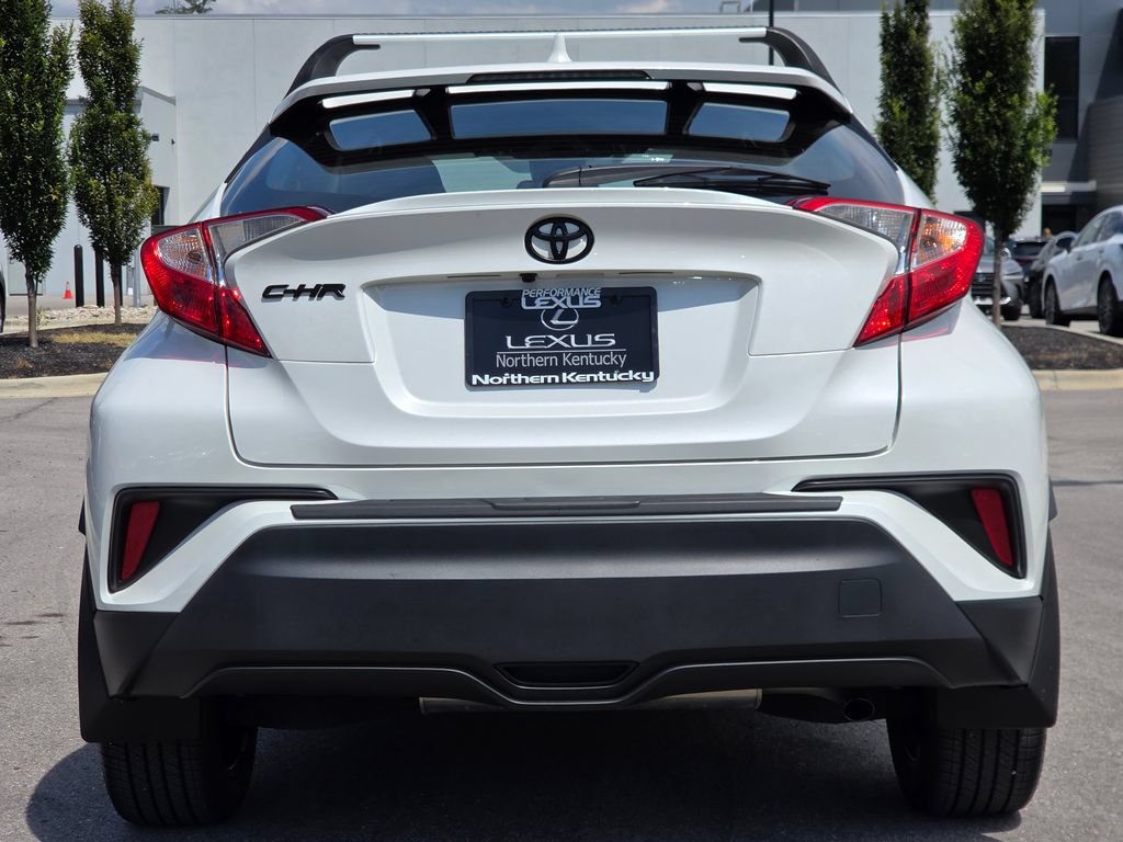 Used 2021 Toyota C-HR XLE FWD image 25
