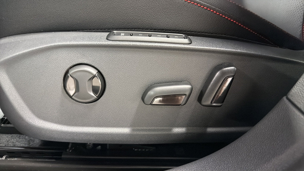 New 2026 Volkswagen Jetta GLI Autobahn FWD image 18