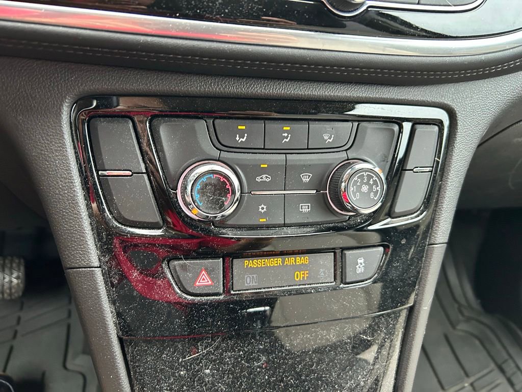 Used 2019 Buick Encore Preferred AWD/4WD image 27