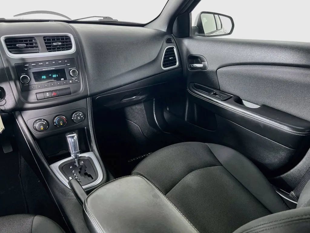 Used 2013 Dodge Avenger SE FWD image 20