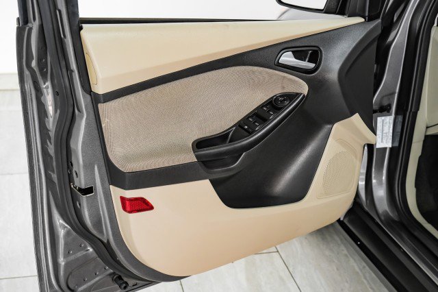 Used 2012 Ford Focus SE image 38