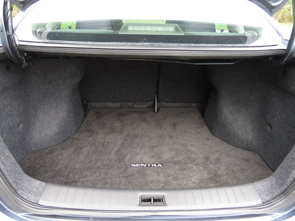 Used 2014 Nissan Sentra S FWD image 17