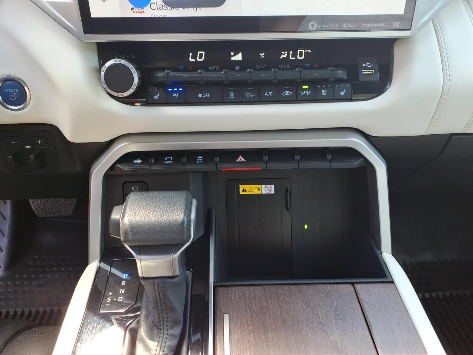 Used 2022 Toyota Tundra Capstone AWD/4WD image 27