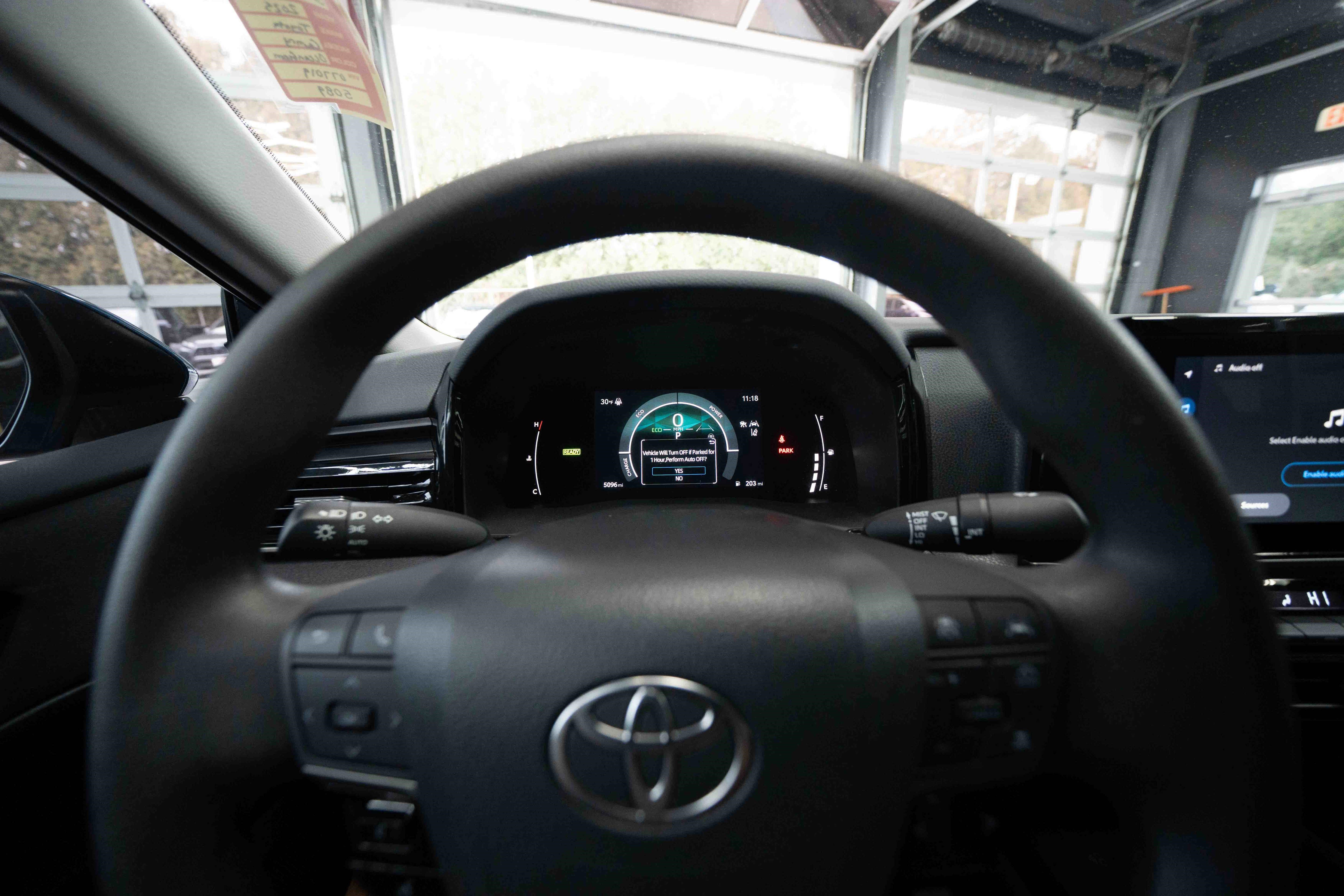 Used 2025 Toyota Camry LE image 15
