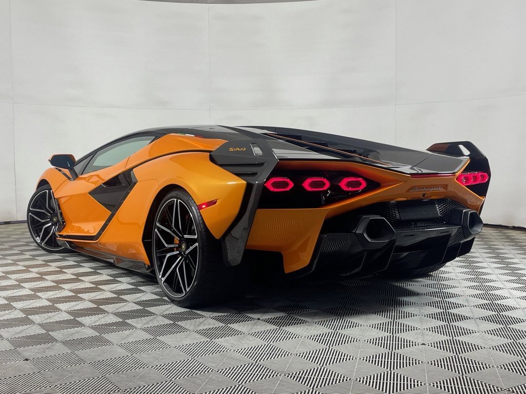 Used 2020 Lamborghini Sian Coupe image 4