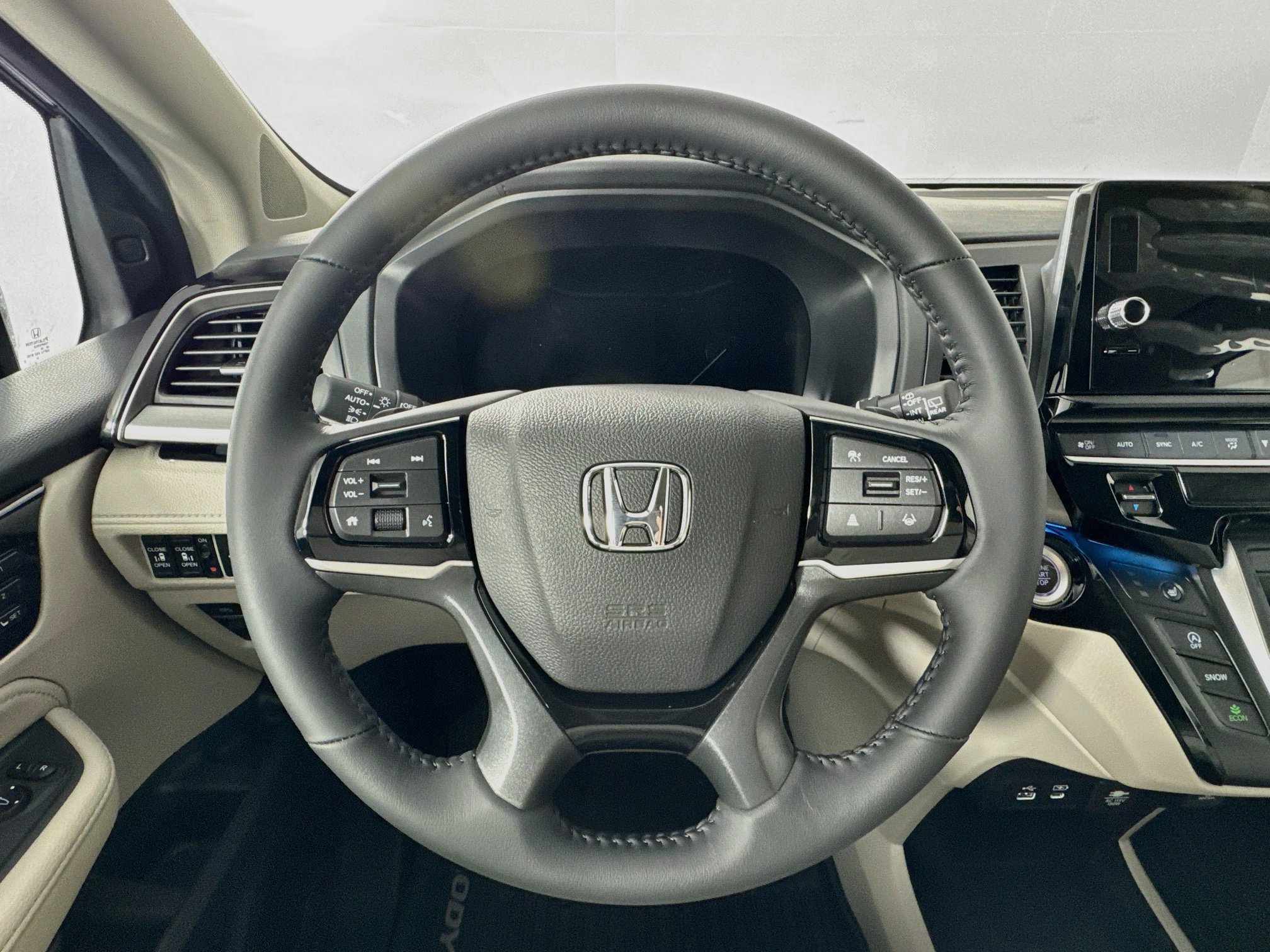 New 2027 Honda Odyssey Touring image 11