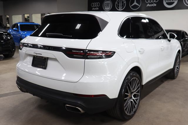 Used 2022 Porsche Cayenne Platinum Edition AWD/4WD image 5
