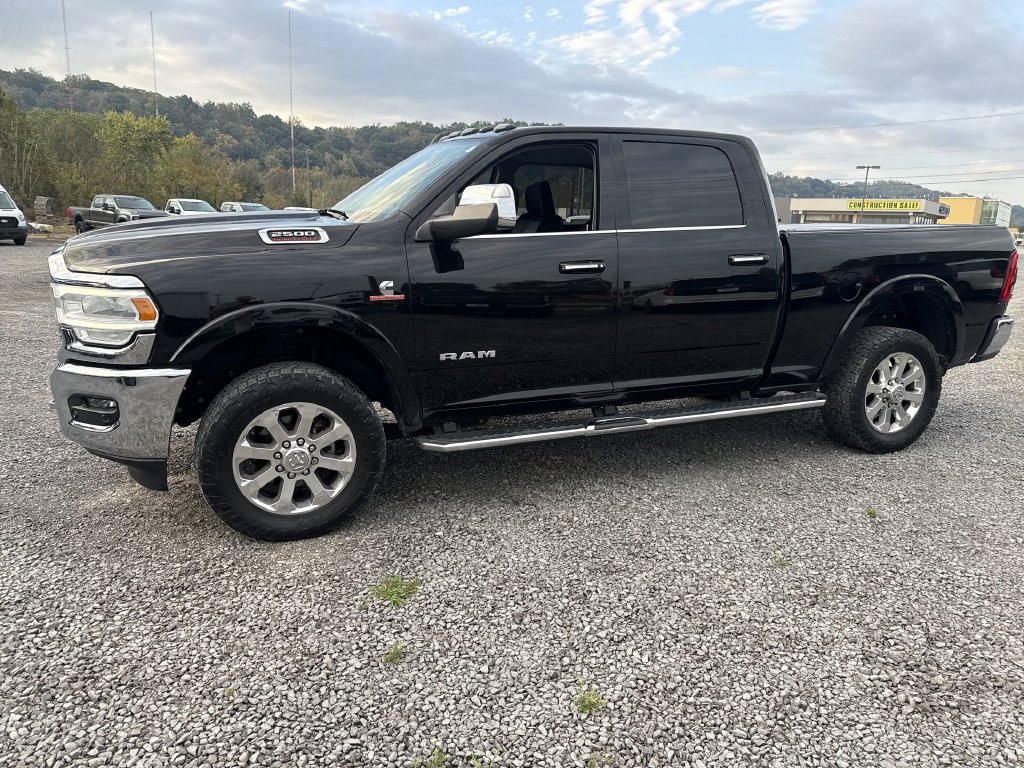 Used 2022 RAM 2500 Laramie AWD/4WD image 3