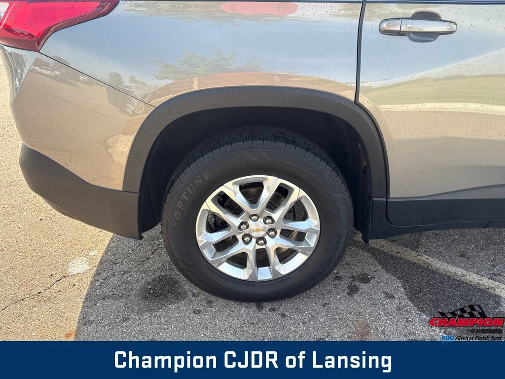 Used 2018 Chevrolet Traverse LT AWD/4WD image 32
