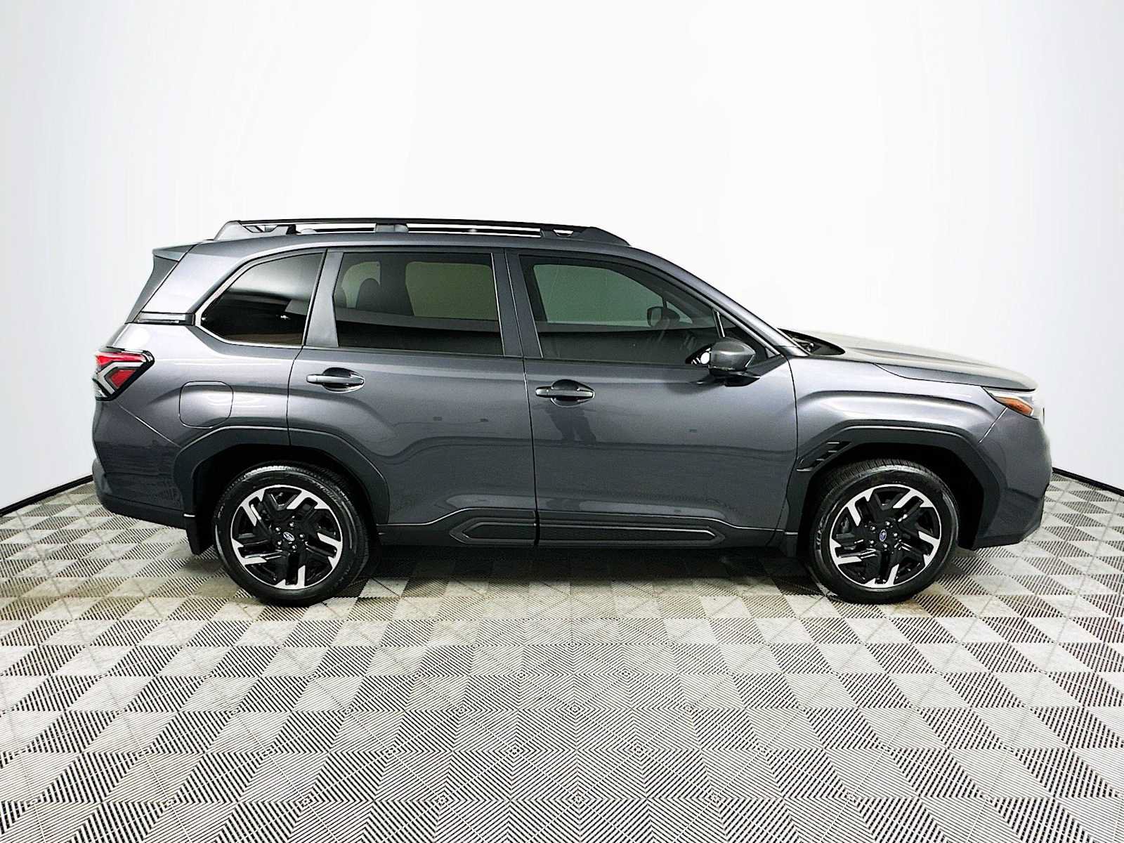 Used 2026 Subaru Forester Limited AWD/4WD image 8