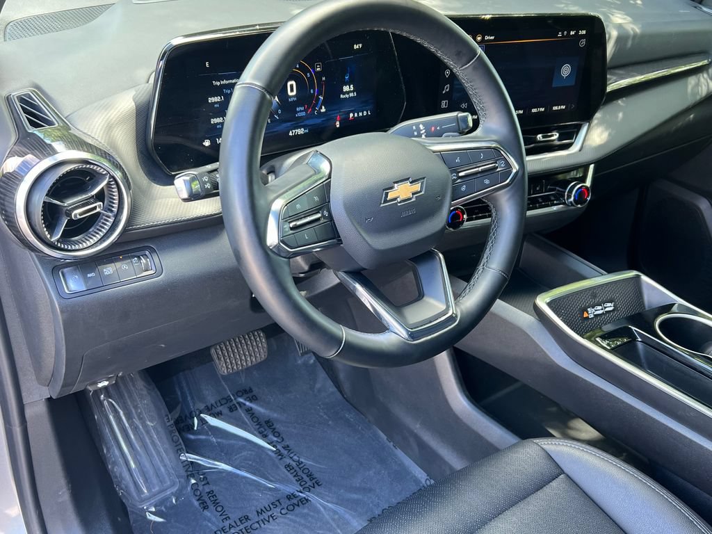 Used 2025 Chevrolet Equinox LT w/ Convenience Package II AWD/4WD image 21