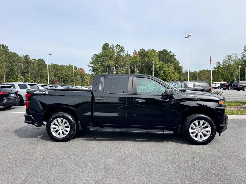 Used 2022 Chevrolet Silverado 1500 Custom AWD/4WD image 9
