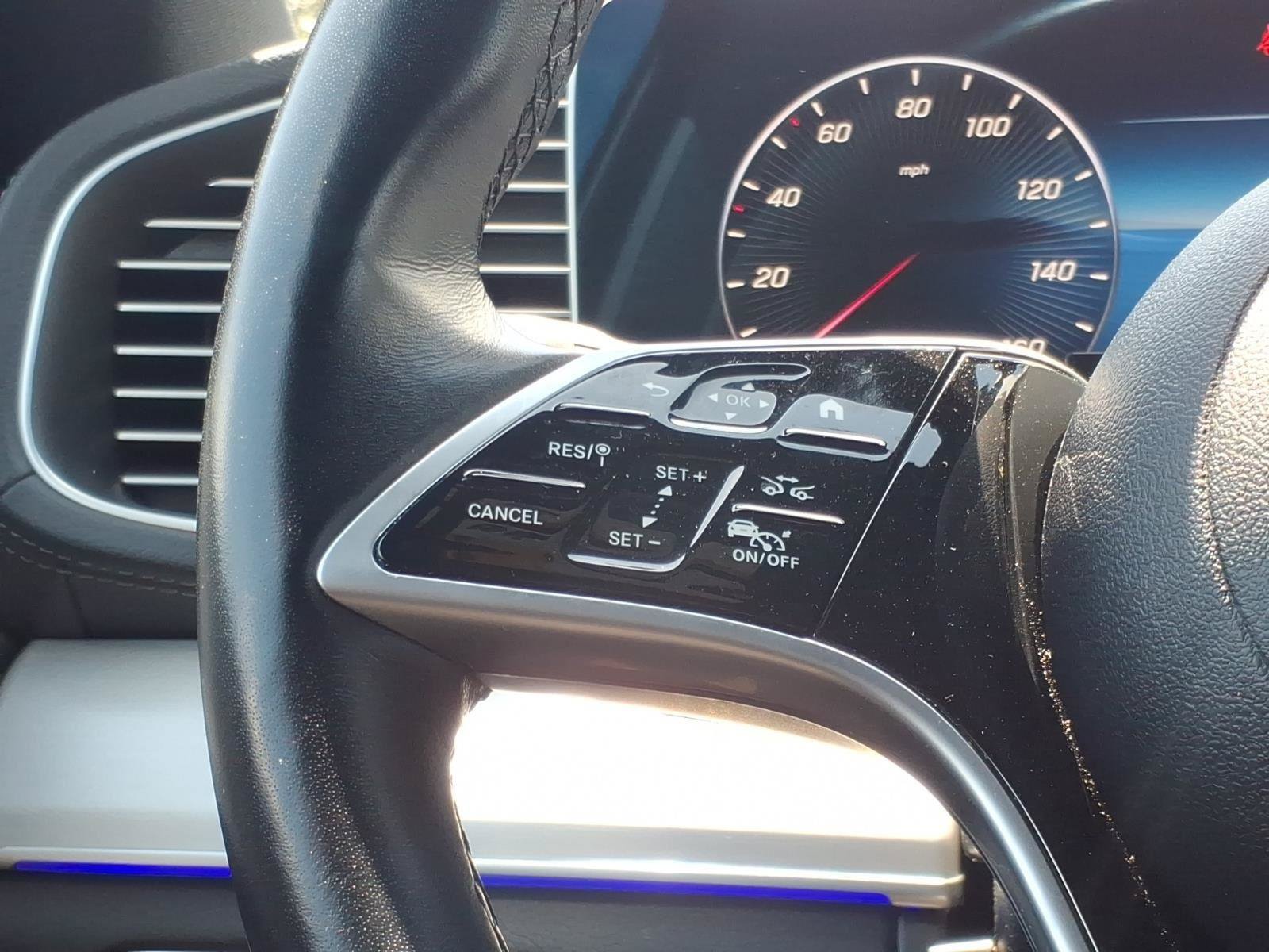 Used 2025 Mercedes-Benz GLS 450 4MATIC image 27