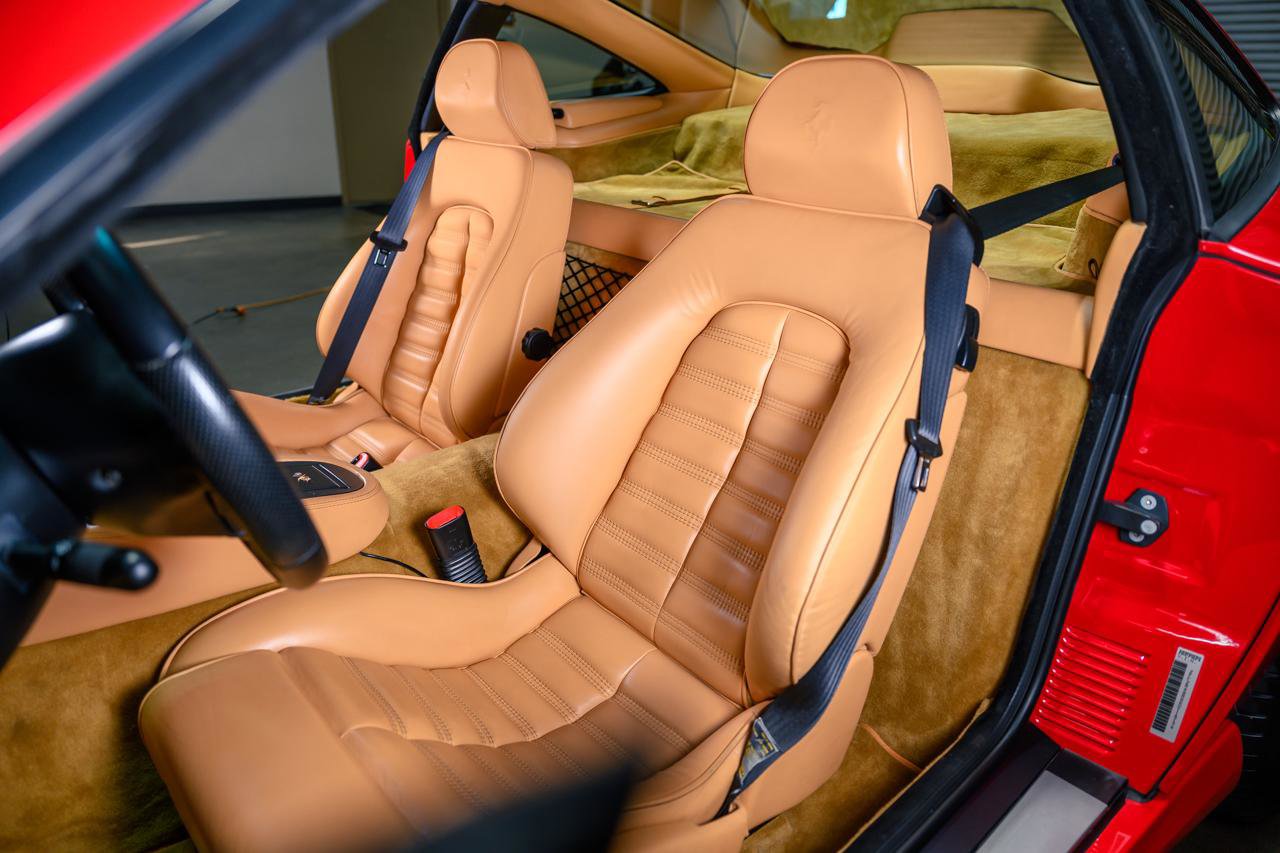 Used 1999 Ferrari 550 Maranello Coupe RWD image 34