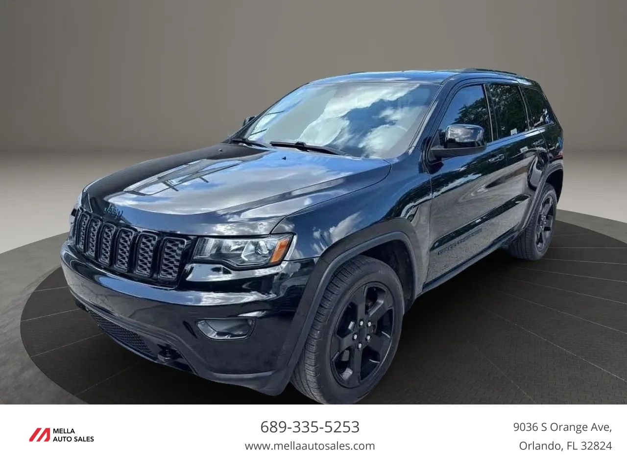 Used 2019 Jeep Grand Cherokee Laredo AWD/4WD image 1