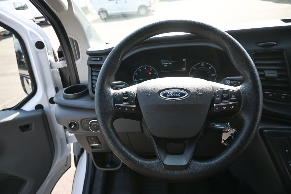 Used 2024 Ford Transit 250 Low Roof w/ Exterior Upgrade Package RWD image 2