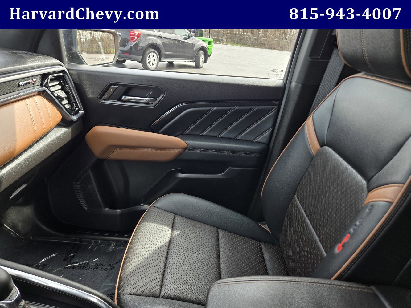 Used 2026 GMC Canyon AT4 w/ Technology Plus Package image 16