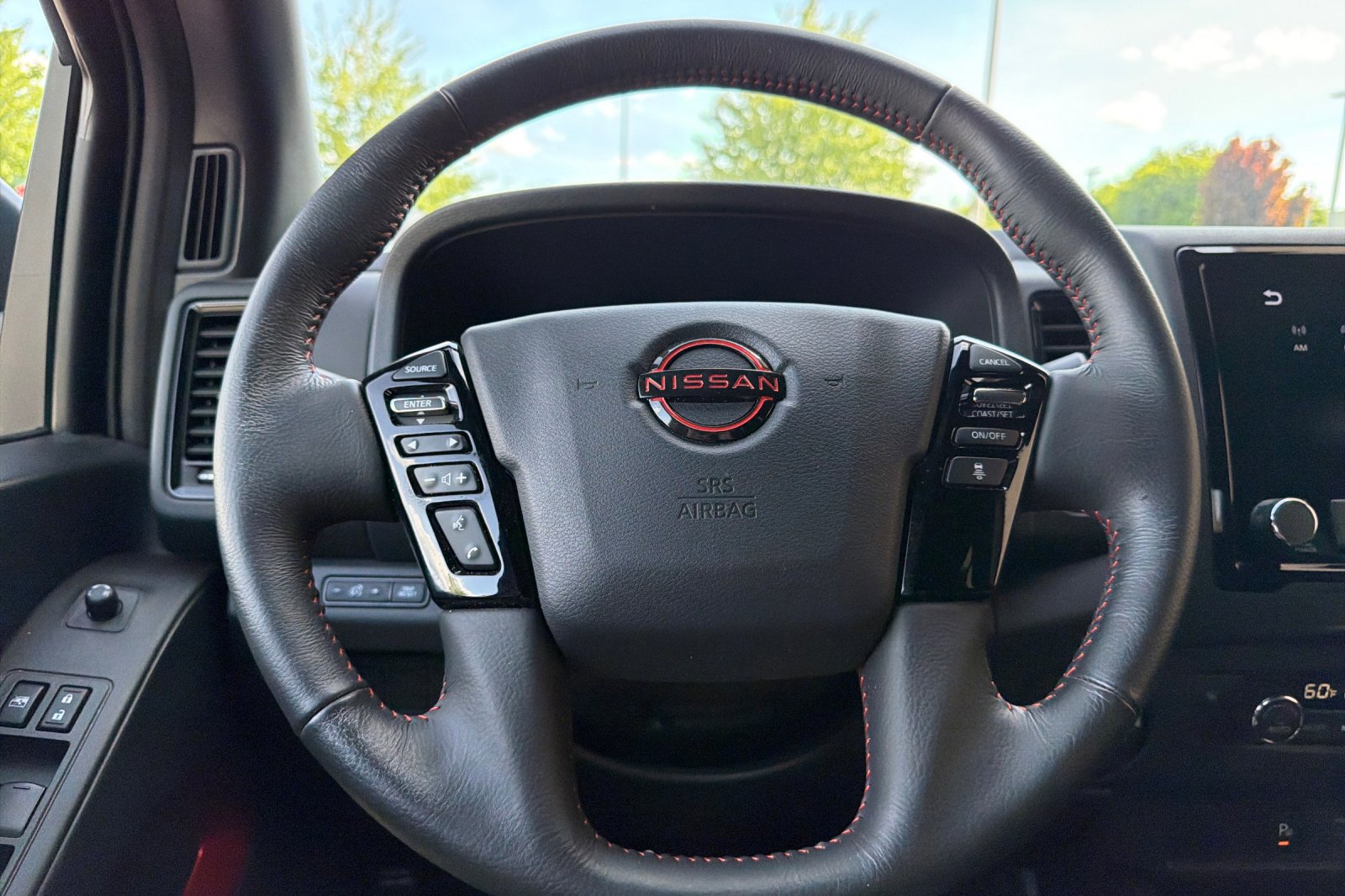 Used 2024 Nissan Frontier PRO-4X w/ Technology Package AWD/4WD image 23