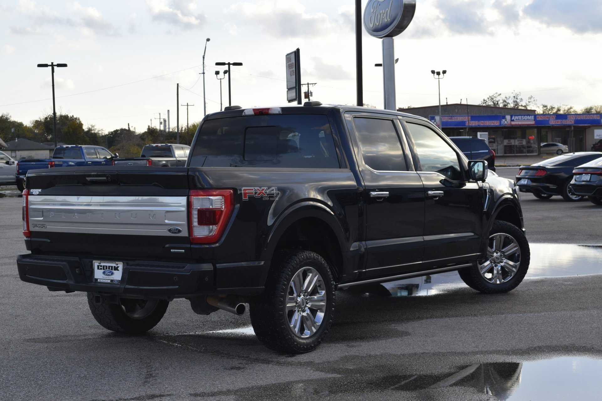 Certified 2022 Ford F150 Platinum w/ Equipment Group 701A High image 10