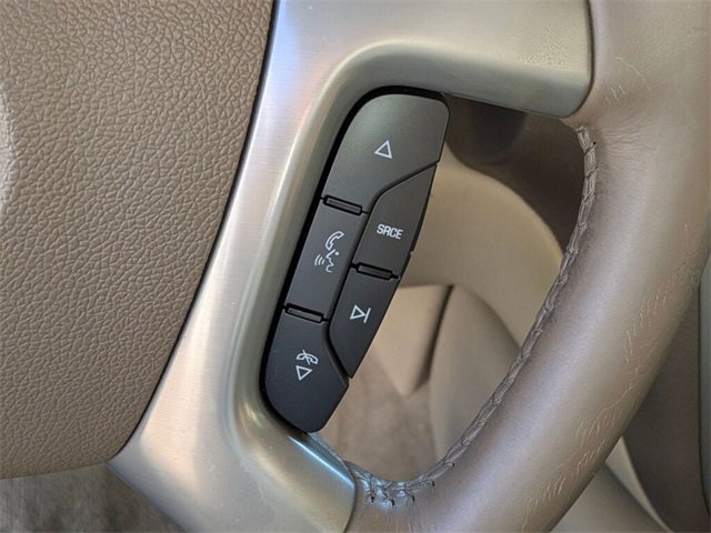 Used 2013 GMC Yukon SLT w/ SLT-2 Equipment Package image 16