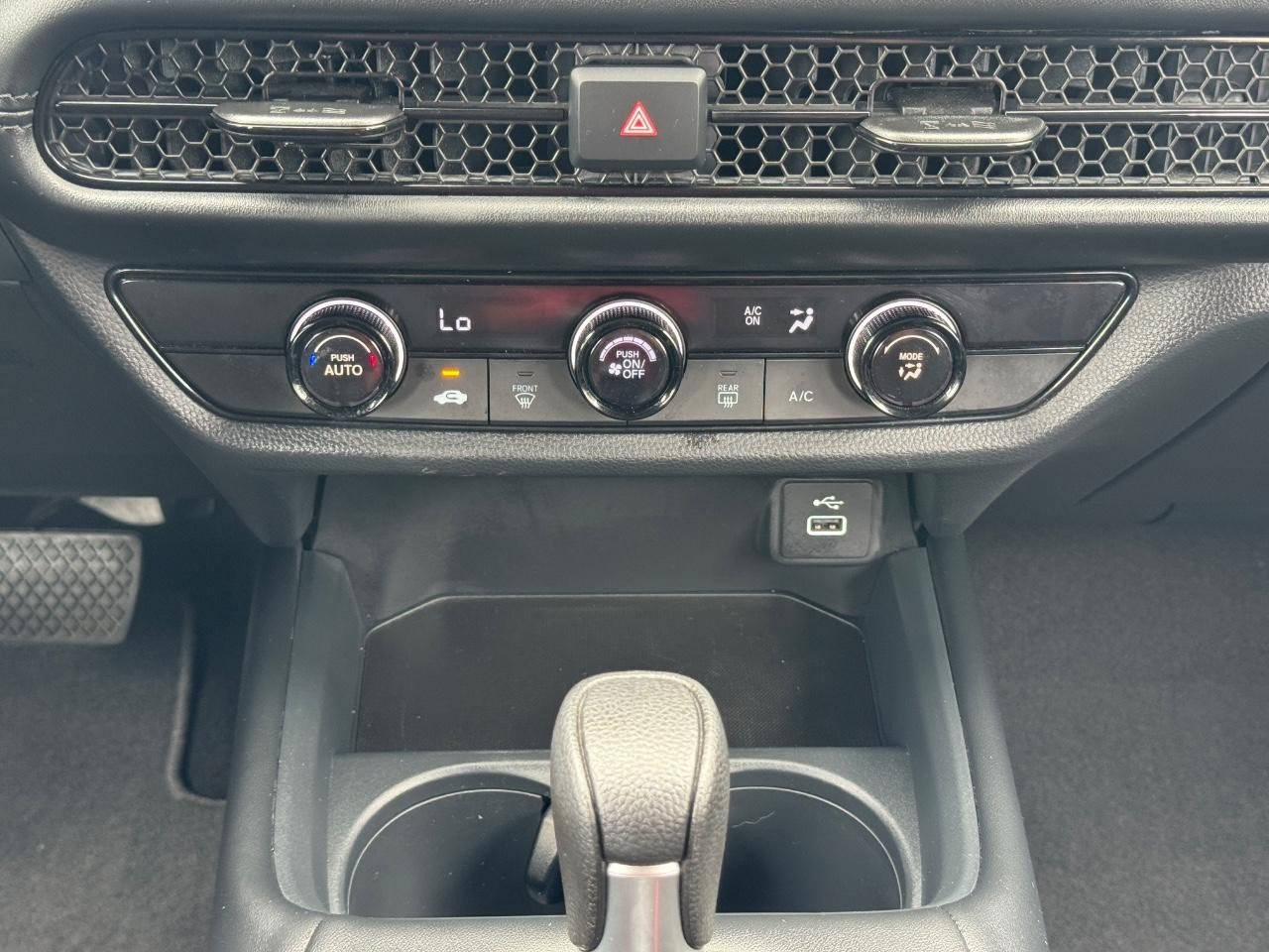 Used 2025 Honda HR-V LX image 15