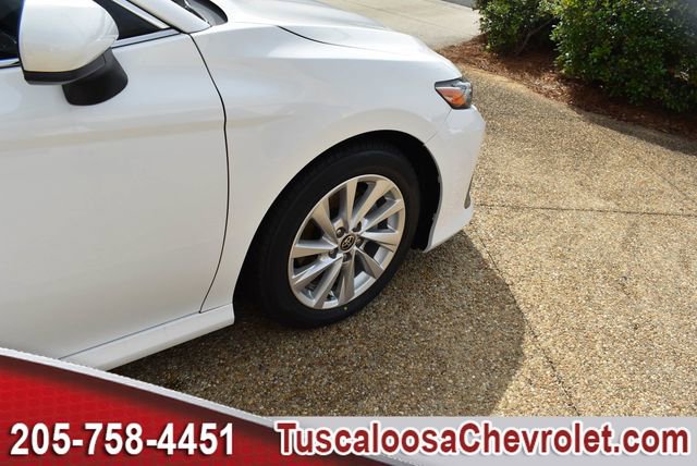 Used 2023 Toyota Camry LE FWD image 12