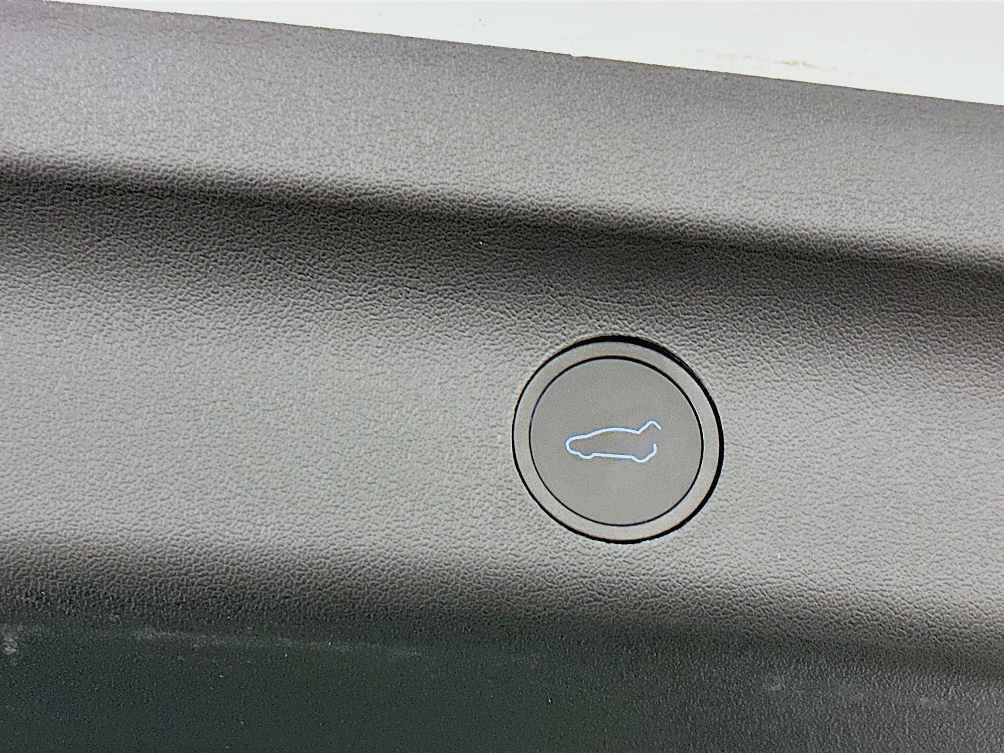 Used 2023 Tesla Model Y Long Range image 32