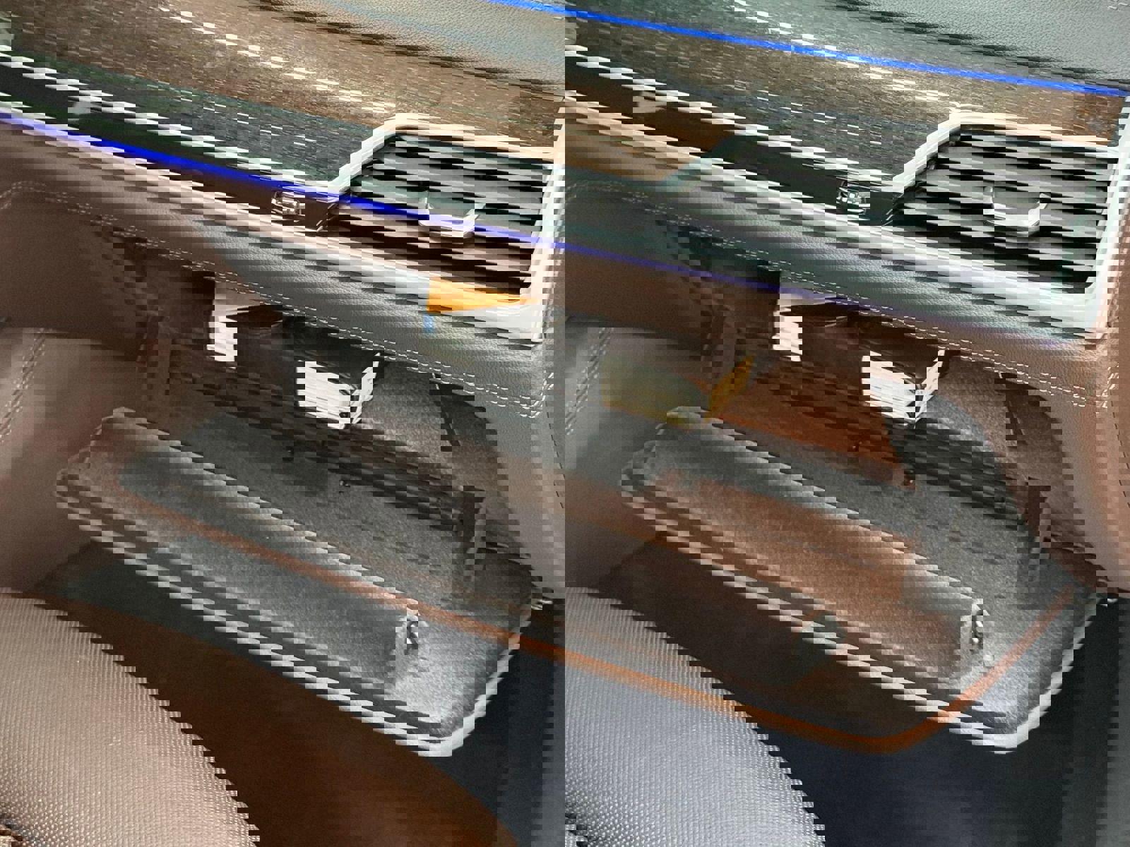 Used 2020 BMW 750i xDrive image 42