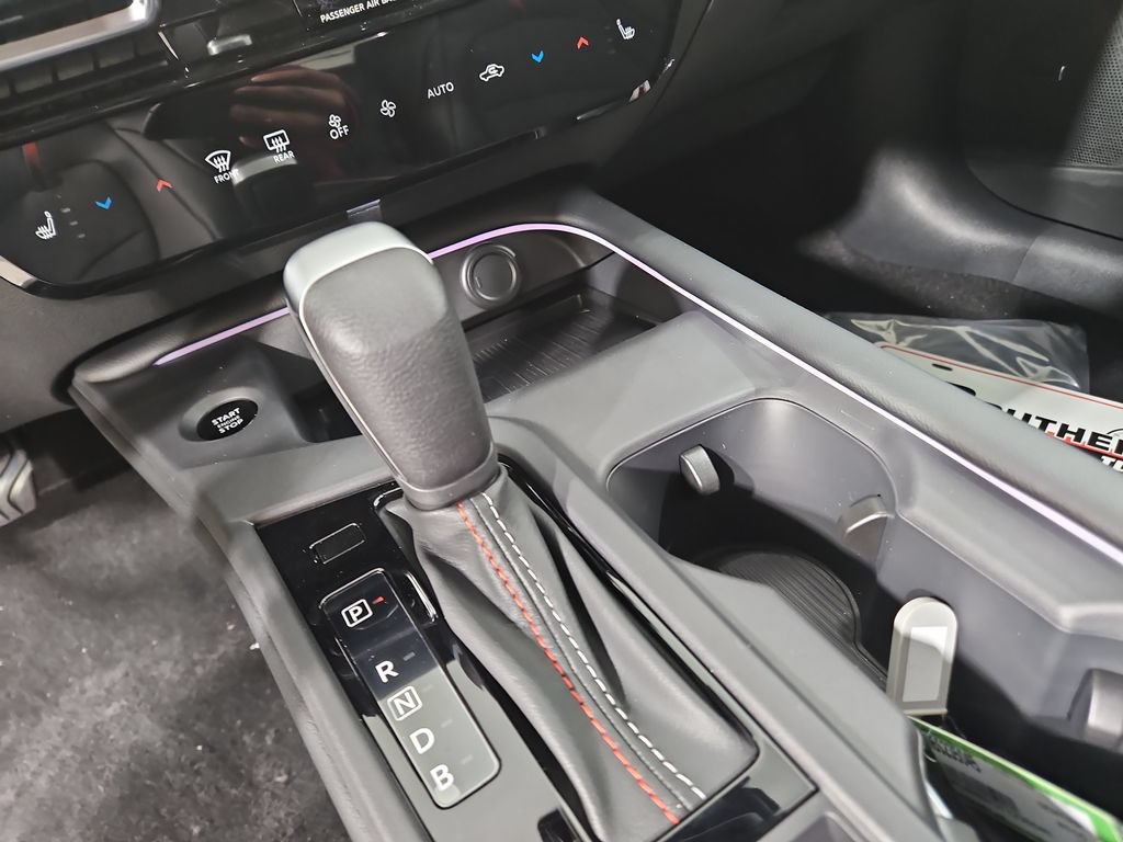 New 2026 Nissan Sentra SR w/ SR Premium Package FWD image 23